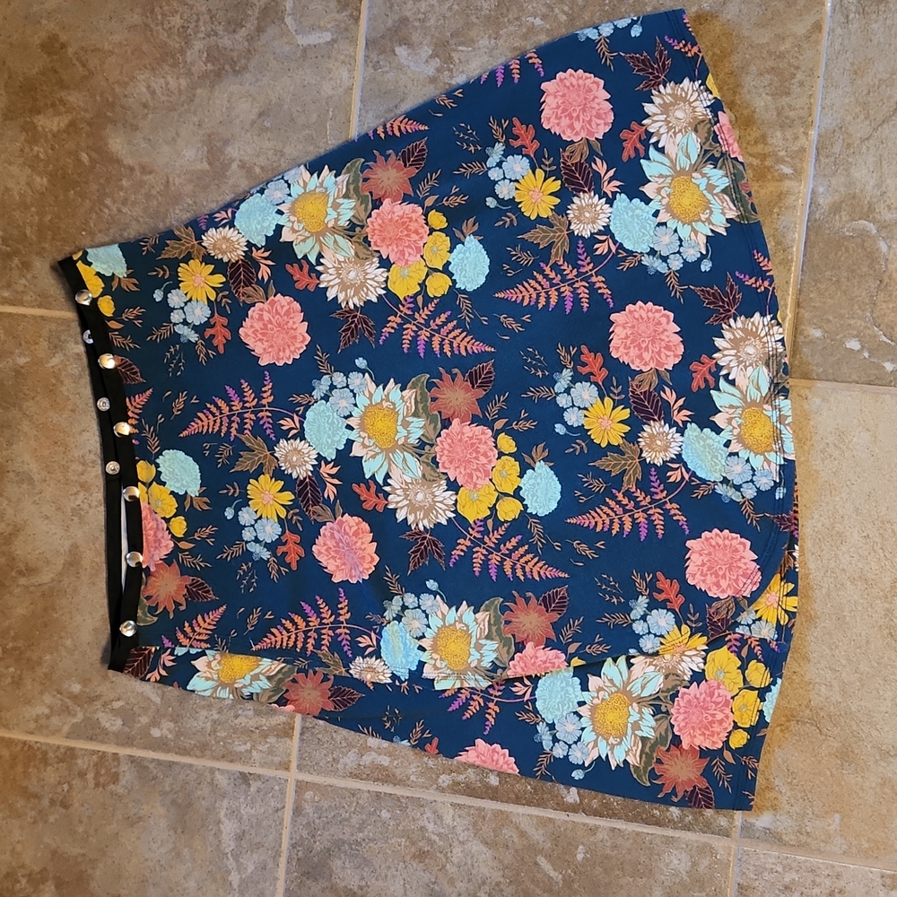 Adjustable Snap Waist Wrap Skirt